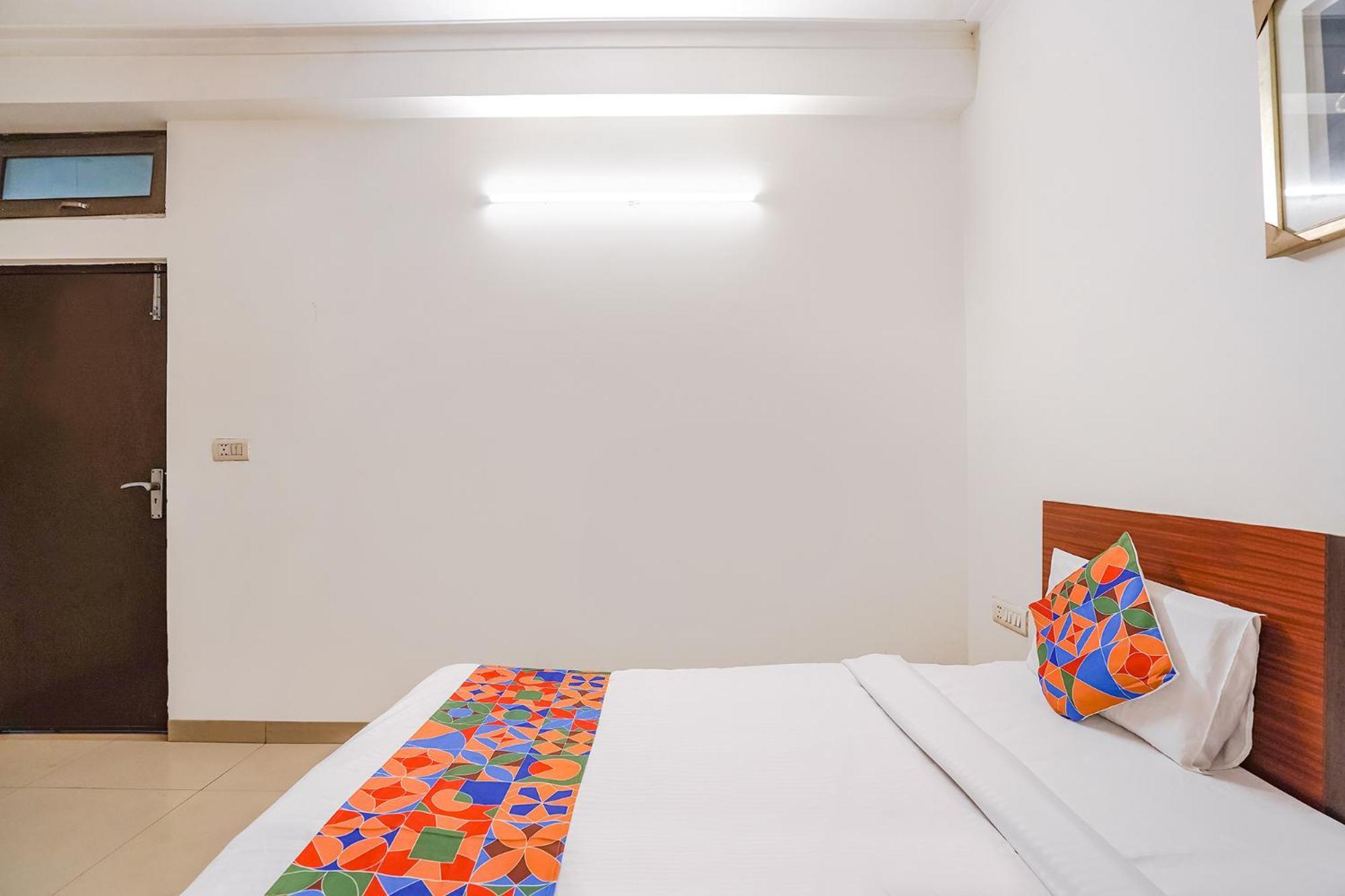 Fabhotel Sai Residency Agra  Bagian luar foto